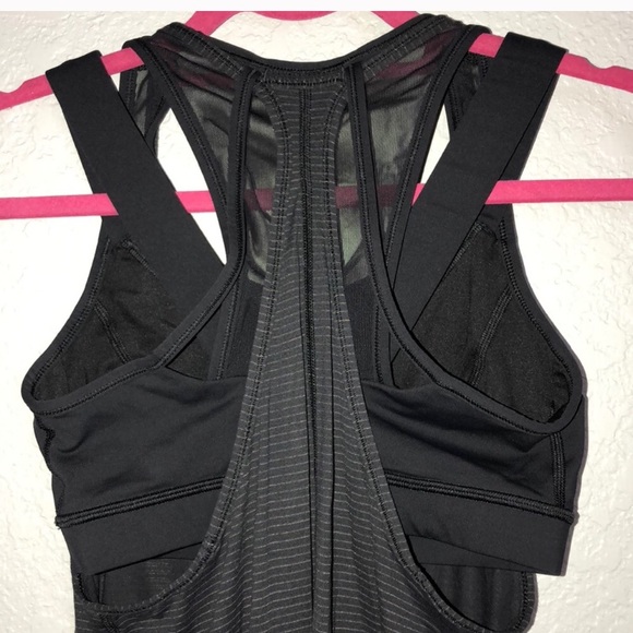 lululemon athletica Tops - Lululemon workout tank with bra